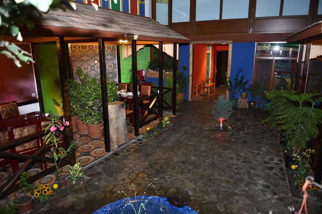 Inci Design Hotel & Hostel Şǝki Екстериор снимка
